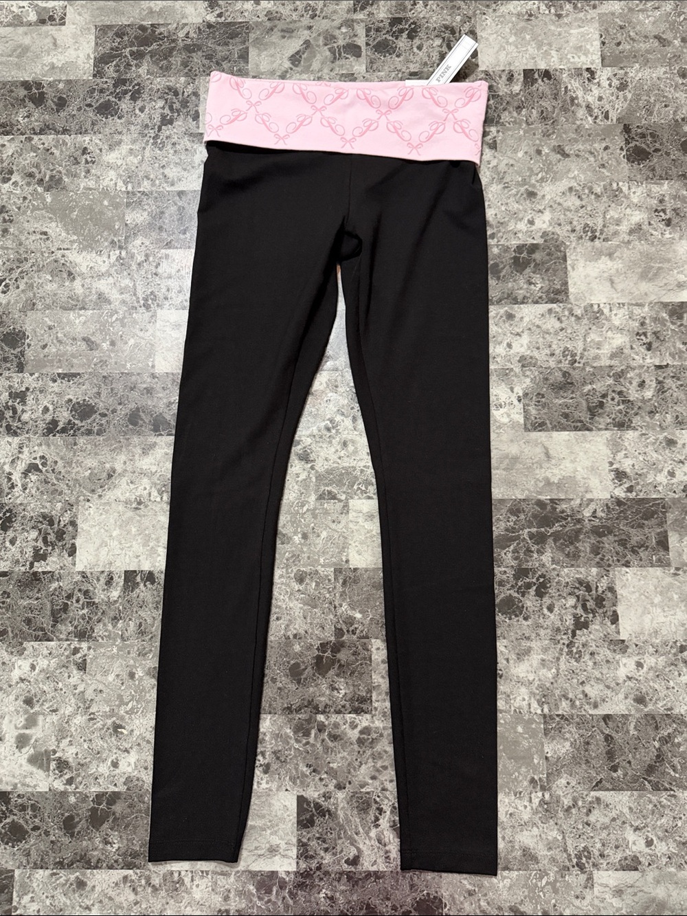 Victoria’s Secret pink leggings